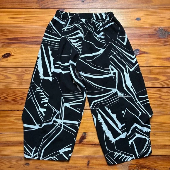 Chalet et Céci Stylish Black and White Wide Leg Pants, EUC, M - Picture 9 of 11